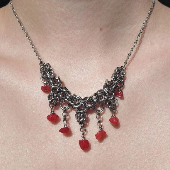 Vintage gothic vampire chandelier with red crystals chunky statement necklace - Picture 3 of 6